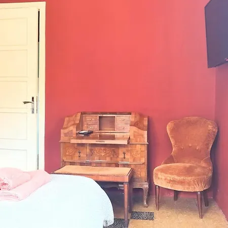 Jolie Guest house 3*